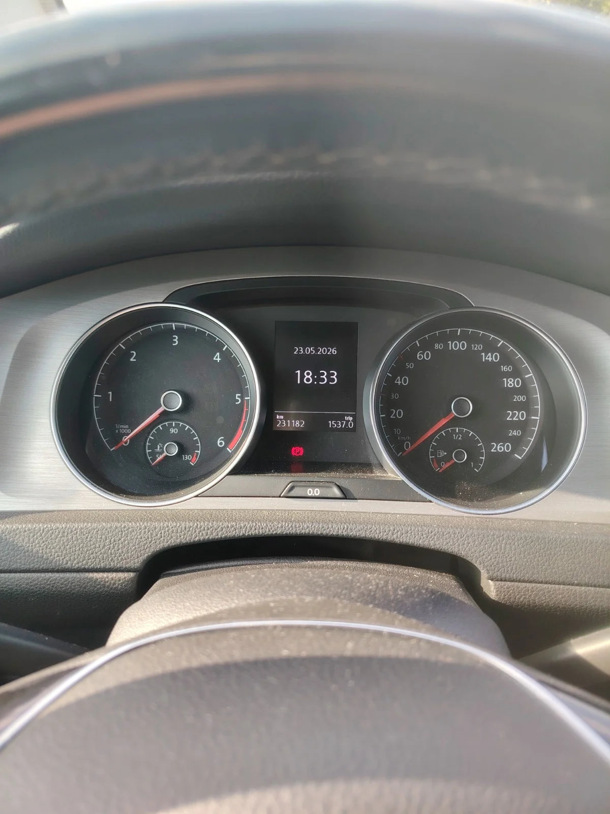 VW Golf VII 1,6 TDi 110 R-line DSG BMT 5d