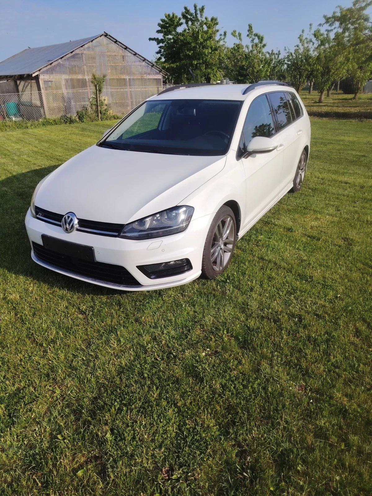 VW Golf VII 1,6 TDi 110 R-line DSG BMT 5d